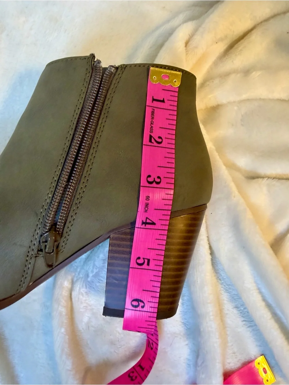 Cityclassified suede along clean